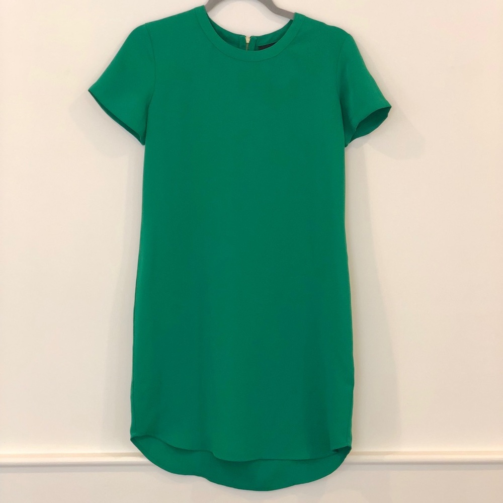 Kelly green shift dress, short sleeve